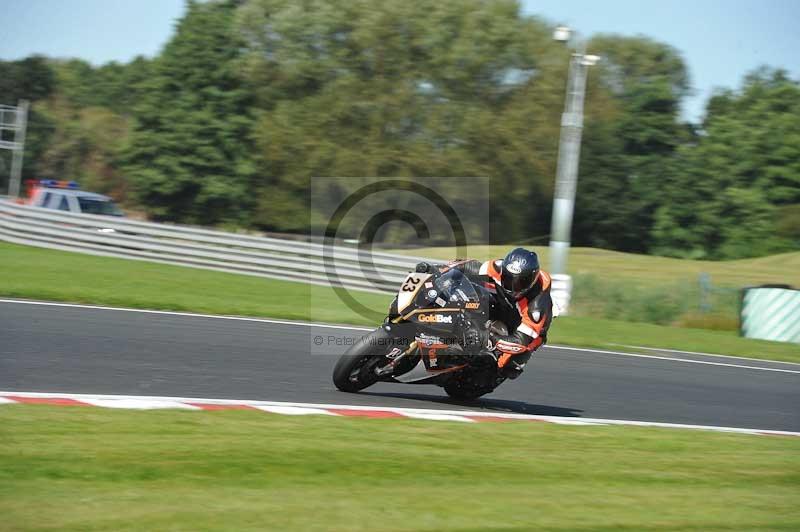 Motorcycle action photographs;event digital images;eventdigitalimages;no limits trackday;oulton park;oulton park circuit cheshire;oulton park photographs;peter wileman photography;trackday;trackday digital images;trackday photos