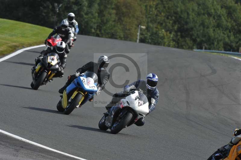 Motorcycle action photographs;event digital images;eventdigitalimages;no limits trackday;oulton park;oulton park circuit cheshire;oulton park photographs;peter wileman photography;trackday;trackday digital images;trackday photos
