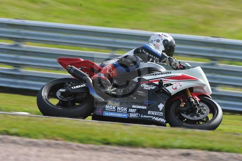 Motorcycle action photographs;event digital images;eventdigitalimages;no limits trackday;oulton park;oulton park circuit cheshire;oulton park photographs;peter wileman photography;trackday;trackday digital images;trackday photos