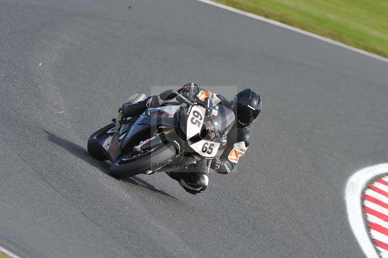 Motorcycle action photographs;event digital images;eventdigitalimages;no limits trackday;oulton park;oulton park circuit cheshire;oulton park photographs;peter wileman photography;trackday;trackday digital images;trackday photos