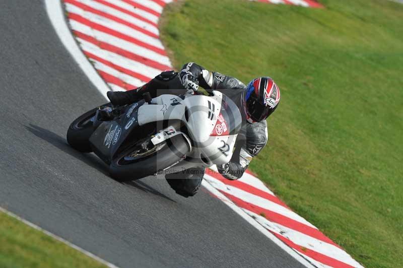 Motorcycle action photographs;event digital images;eventdigitalimages;no limits trackday;oulton park;oulton park circuit cheshire;oulton park photographs;peter wileman photography;trackday;trackday digital images;trackday photos