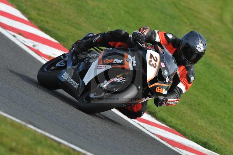 Motorcycle action photographs;event digital images;eventdigitalimages;no limits trackday;oulton park;oulton park circuit cheshire;oulton park photographs;peter wileman photography;trackday;trackday digital images;trackday photos