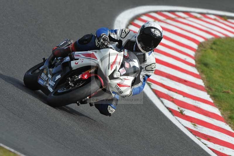 Motorcycle action photographs;event digital images;eventdigitalimages;no limits trackday;oulton park;oulton park circuit cheshire;oulton park photographs;peter wileman photography;trackday;trackday digital images;trackday photos