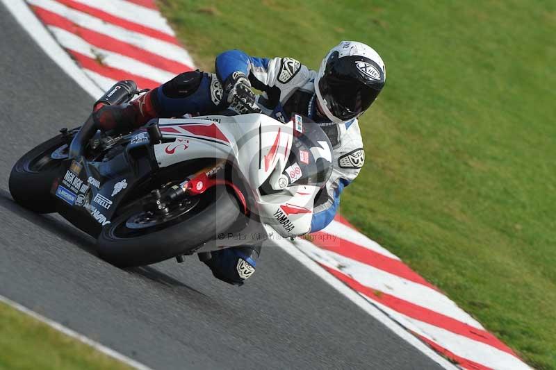 Motorcycle action photographs;event digital images;eventdigitalimages;no limits trackday;oulton park;oulton park circuit cheshire;oulton park photographs;peter wileman photography;trackday;trackday digital images;trackday photos