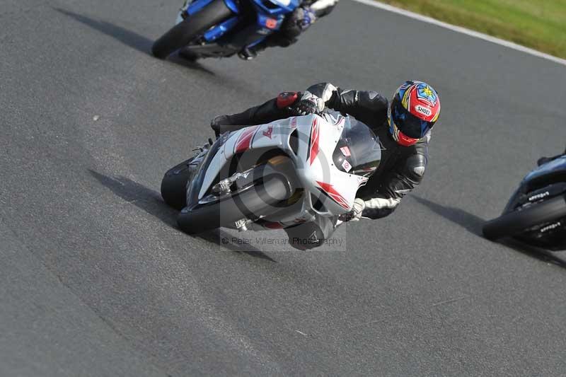 Motorcycle action photographs;event digital images;eventdigitalimages;no limits trackday;oulton park;oulton park circuit cheshire;oulton park photographs;peter wileman photography;trackday;trackday digital images;trackday photos