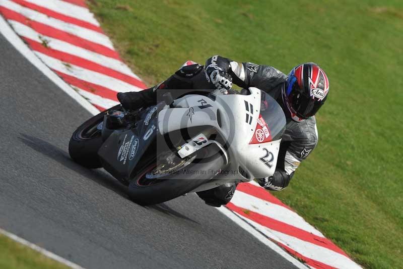Motorcycle action photographs;event digital images;eventdigitalimages;no limits trackday;oulton park;oulton park circuit cheshire;oulton park photographs;peter wileman photography;trackday;trackday digital images;trackday photos