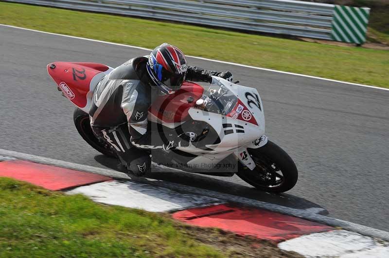 Motorcycle action photographs;event digital images;eventdigitalimages;no limits trackday;oulton park;oulton park circuit cheshire;oulton park photographs;peter wileman photography;trackday;trackday digital images;trackday photos