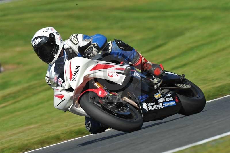 Motorcycle action photographs;event digital images;eventdigitalimages;no limits trackday;oulton park;oulton park circuit cheshire;oulton park photographs;peter wileman photography;trackday;trackday digital images;trackday photos