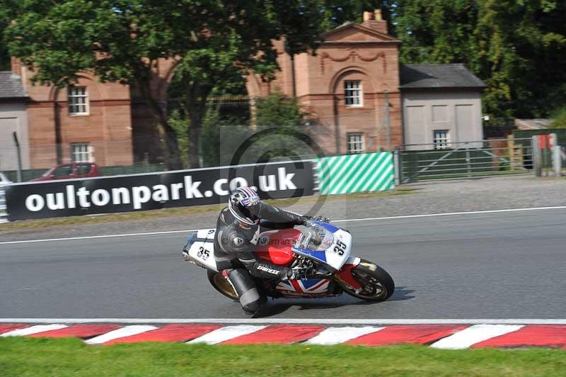 Motorcycle action photographs;event digital images;eventdigitalimages;no limits trackday;oulton park;oulton park circuit cheshire;oulton park photographs;peter wileman photography;trackday;trackday digital images;trackday photos