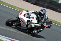 Motorcycle-action-photographs;event-digital-images;eventdigitalimages;no-limits-trackday;oulton-park;oulton-park-circuit-cheshire;oulton-park-photographs;peter-wileman-photography;trackday;trackday-digital-images;trackday-photos