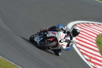 Motorcycle-action-photographs;event-digital-images;eventdigitalimages;no-limits-trackday;oulton-park;oulton-park-circuit-cheshire;oulton-park-photographs;peter-wileman-photography;trackday;trackday-digital-images;trackday-photos