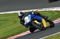Motorcycle-action-photographs;event-digital-images;eventdigitalimages;no-limits-trackday;oulton-park;oulton-park-circuit-cheshire;oulton-park-photographs;peter-wileman-photography;trackday;trackday-digital-images;trackday-photos