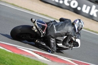 Motorcycle-action-photographs;event-digital-images;eventdigitalimages;no-limits-trackday;oulton-park;oulton-park-circuit-cheshire;oulton-park-photographs;peter-wileman-photography;trackday;trackday-digital-images;trackday-photos