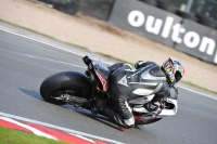Motorcycle-action-photographs;event-digital-images;eventdigitalimages;no-limits-trackday;oulton-park;oulton-park-circuit-cheshire;oulton-park-photographs;peter-wileman-photography;trackday;trackday-digital-images;trackday-photos