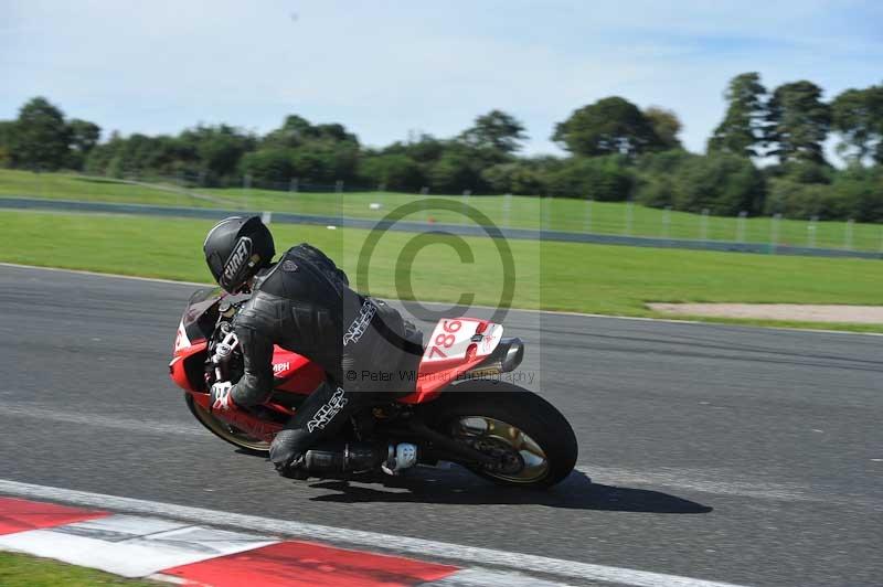 Motorcycle action photographs;event digital images;eventdigitalimages;no limits trackday;oulton park;oulton park circuit cheshire;oulton park photographs;peter wileman photography;trackday;trackday digital images;trackday photos