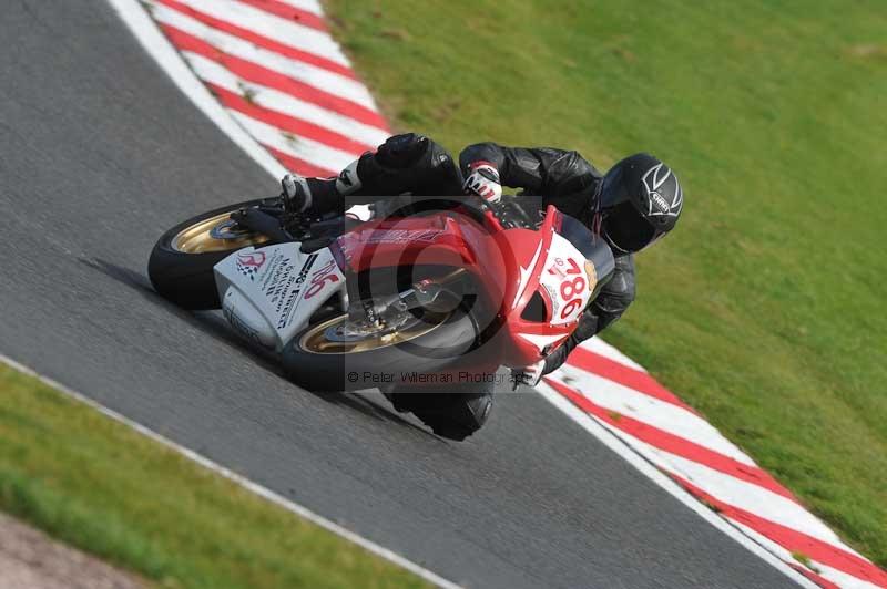 Motorcycle action photographs;event digital images;eventdigitalimages;no limits trackday;oulton park;oulton park circuit cheshire;oulton park photographs;peter wileman photography;trackday;trackday digital images;trackday photos