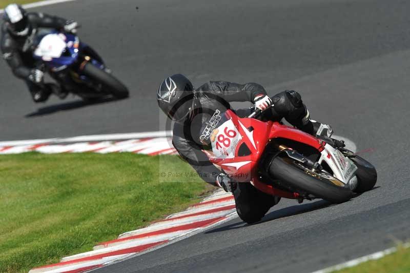 Motorcycle action photographs;event digital images;eventdigitalimages;no limits trackday;oulton park;oulton park circuit cheshire;oulton park photographs;peter wileman photography;trackday;trackday digital images;trackday photos