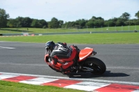 Motorcycle-action-photographs;event-digital-images;eventdigitalimages;no-limits-trackday;oulton-park;oulton-park-circuit-cheshire;oulton-park-photographs;peter-wileman-photography;trackday;trackday-digital-images;trackday-photos