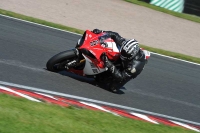 Motorcycle-action-photographs;event-digital-images;eventdigitalimages;no-limits-trackday;oulton-park;oulton-park-circuit-cheshire;oulton-park-photographs;peter-wileman-photography;trackday;trackday-digital-images;trackday-photos