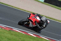 Motorcycle-action-photographs;event-digital-images;eventdigitalimages;no-limits-trackday;oulton-park;oulton-park-circuit-cheshire;oulton-park-photographs;peter-wileman-photography;trackday;trackday-digital-images;trackday-photos