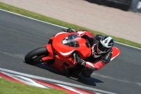 Motorcycle-action-photographs;event-digital-images;eventdigitalimages;no-limits-trackday;oulton-park;oulton-park-circuit-cheshire;oulton-park-photographs;peter-wileman-photography;trackday;trackday-digital-images;trackday-photos
