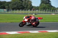 Motorcycle-action-photographs;event-digital-images;eventdigitalimages;no-limits-trackday;oulton-park;oulton-park-circuit-cheshire;oulton-park-photographs;peter-wileman-photography;trackday;trackday-digital-images;trackday-photos