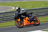 Motorcycle-action-photographs;event-digital-images;eventdigitalimages;no-limits-trackday;oulton-park;oulton-park-circuit-cheshire;oulton-park-photographs;peter-wileman-photography;trackday;trackday-digital-images;trackday-photos