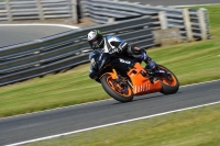 Motorcycle-action-photographs;event-digital-images;eventdigitalimages;no-limits-trackday;oulton-park;oulton-park-circuit-cheshire;oulton-park-photographs;peter-wileman-photography;trackday;trackday-digital-images;trackday-photos