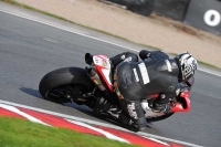 Motorcycle-action-photographs;event-digital-images;eventdigitalimages;no-limits-trackday;oulton-park;oulton-park-circuit-cheshire;oulton-park-photographs;peter-wileman-photography;trackday;trackday-digital-images;trackday-photos