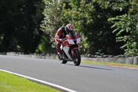 Motorcycle-action-photographs;event-digital-images;eventdigitalimages;no-limits-trackday;oulton-park;oulton-park-circuit-cheshire;oulton-park-photographs;peter-wileman-photography;trackday;trackday-digital-images;trackday-photos