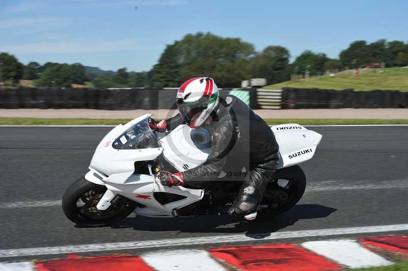 enduro digital images;event digital images;eventdigitalimages;no limits trackdays;oulton no limits trackday;oulton park cheshire;oulton trackday photographs;peter wileman photography;racing digital images;trackday digital images;trackday photos