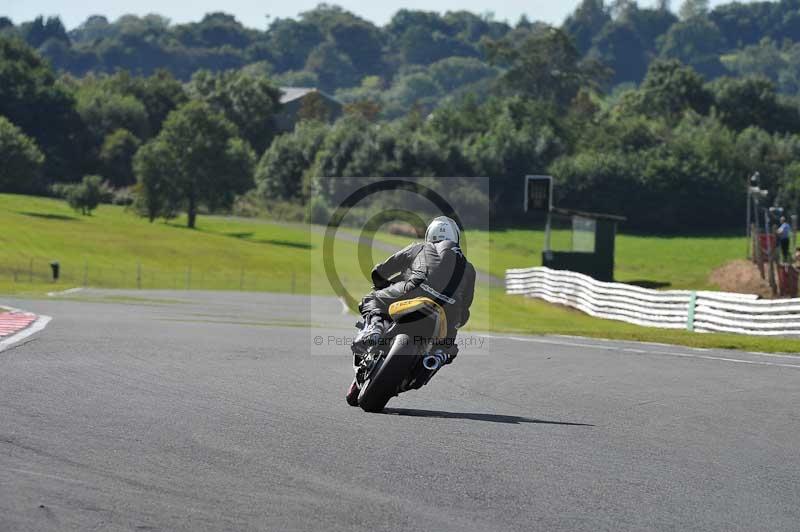 enduro digital images;event digital images;eventdigitalimages;no limits trackdays;oulton no limits trackday;oulton park cheshire;oulton trackday photographs;peter wileman photography;racing digital images;trackday digital images;trackday photos
