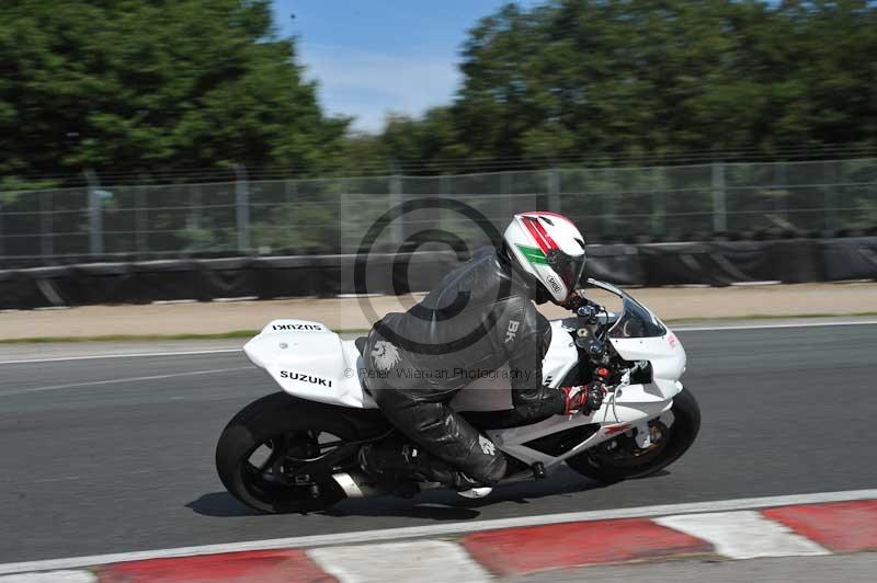 enduro digital images;event digital images;eventdigitalimages;no limits trackdays;oulton no limits trackday;oulton park cheshire;oulton trackday photographs;peter wileman photography;racing digital images;trackday digital images;trackday photos