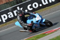 enduro-digital-images;event-digital-images;eventdigitalimages;no-limits-trackdays;oulton-no-limits-trackday;oulton-park-cheshire;oulton-trackday-photographs;peter-wileman-photography;racing-digital-images;trackday-digital-images;trackday-photos