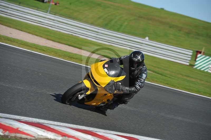 enduro digital images;event digital images;eventdigitalimages;no limits trackdays;oulton no limits trackday;oulton park cheshire;oulton trackday photographs;peter wileman photography;racing digital images;trackday digital images;trackday photos