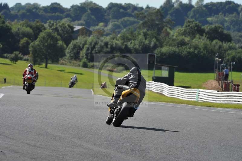 enduro digital images;event digital images;eventdigitalimages;no limits trackdays;oulton no limits trackday;oulton park cheshire;oulton trackday photographs;peter wileman photography;racing digital images;trackday digital images;trackday photos