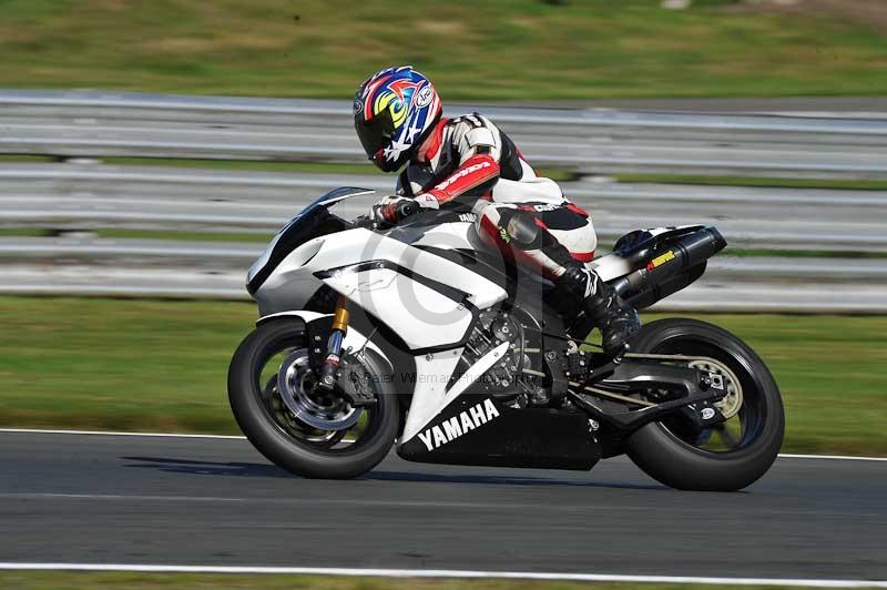 enduro digital images;event digital images;eventdigitalimages;no limits trackdays;oulton no limits trackday;oulton park cheshire;oulton trackday photographs;peter wileman photography;racing digital images;trackday digital images;trackday photos