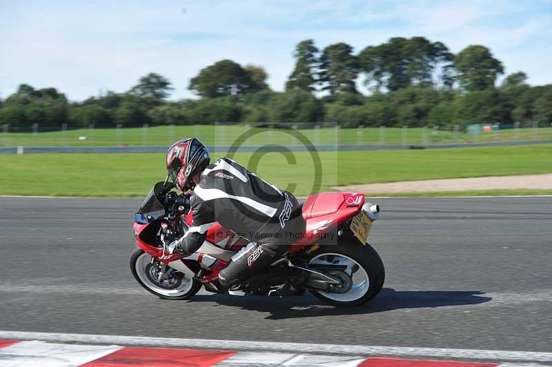 enduro digital images;event digital images;eventdigitalimages;no limits trackdays;oulton no limits trackday;oulton park cheshire;oulton trackday photographs;peter wileman photography;racing digital images;trackday digital images;trackday photos