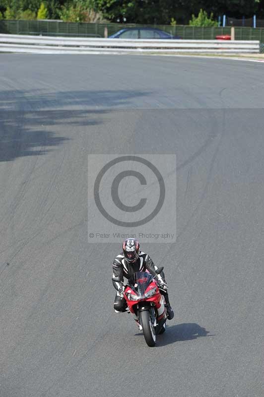 enduro digital images;event digital images;eventdigitalimages;no limits trackdays;oulton no limits trackday;oulton park cheshire;oulton trackday photographs;peter wileman photography;racing digital images;trackday digital images;trackday photos