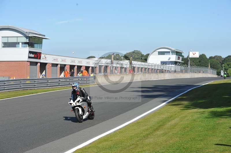 enduro digital images;event digital images;eventdigitalimages;no limits trackdays;oulton no limits trackday;oulton park cheshire;oulton trackday photographs;peter wileman photography;racing digital images;trackday digital images;trackday photos