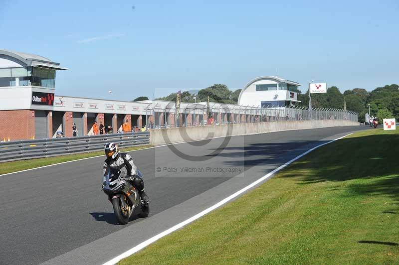 enduro digital images;event digital images;eventdigitalimages;no limits trackdays;oulton no limits trackday;oulton park cheshire;oulton trackday photographs;peter wileman photography;racing digital images;trackday digital images;trackday photos