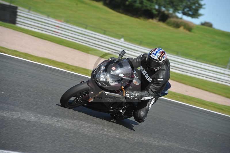enduro digital images;event digital images;eventdigitalimages;no limits trackdays;oulton no limits trackday;oulton park cheshire;oulton trackday photographs;peter wileman photography;racing digital images;trackday digital images;trackday photos