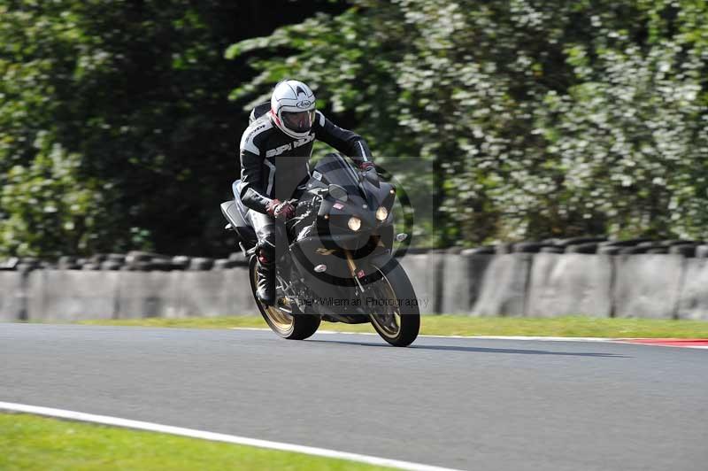enduro digital images;event digital images;eventdigitalimages;no limits trackdays;oulton no limits trackday;oulton park cheshire;oulton trackday photographs;peter wileman photography;racing digital images;trackday digital images;trackday photos