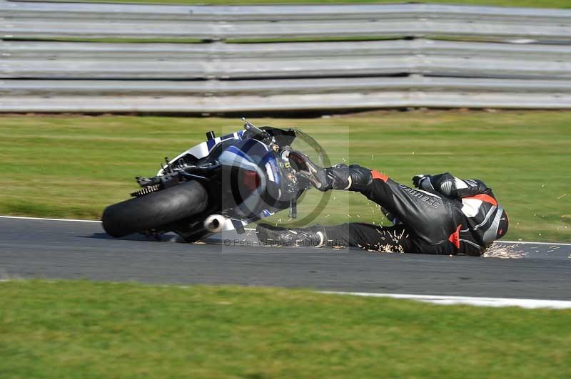 enduro digital images;event digital images;eventdigitalimages;no limits trackdays;oulton no limits trackday;oulton park cheshire;oulton trackday photographs;peter wileman photography;racing digital images;trackday digital images;trackday photos