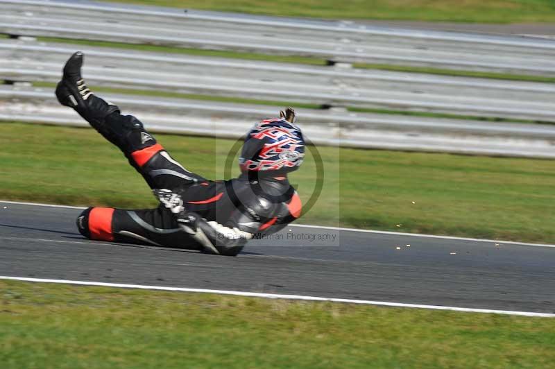 enduro digital images;event digital images;eventdigitalimages;no limits trackdays;oulton no limits trackday;oulton park cheshire;oulton trackday photographs;peter wileman photography;racing digital images;trackday digital images;trackday photos