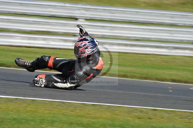 enduro digital images;event digital images;eventdigitalimages;no limits trackdays;oulton no limits trackday;oulton park cheshire;oulton trackday photographs;peter wileman photography;racing digital images;trackday digital images;trackday photos