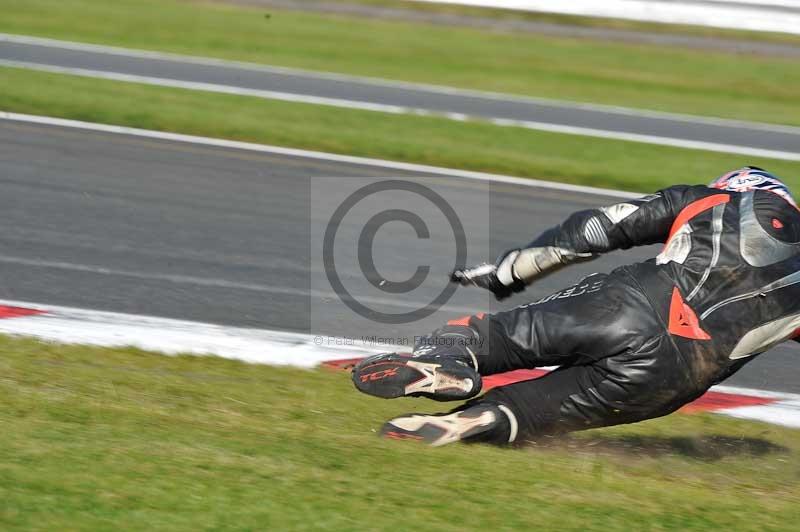 enduro digital images;event digital images;eventdigitalimages;no limits trackdays;oulton no limits trackday;oulton park cheshire;oulton trackday photographs;peter wileman photography;racing digital images;trackday digital images;trackday photos