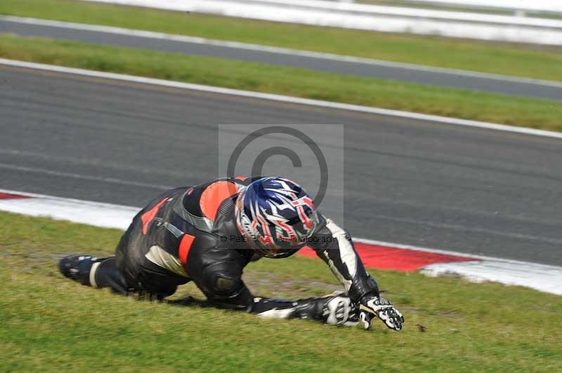 enduro digital images;event digital images;eventdigitalimages;no limits trackdays;oulton no limits trackday;oulton park cheshire;oulton trackday photographs;peter wileman photography;racing digital images;trackday digital images;trackday photos