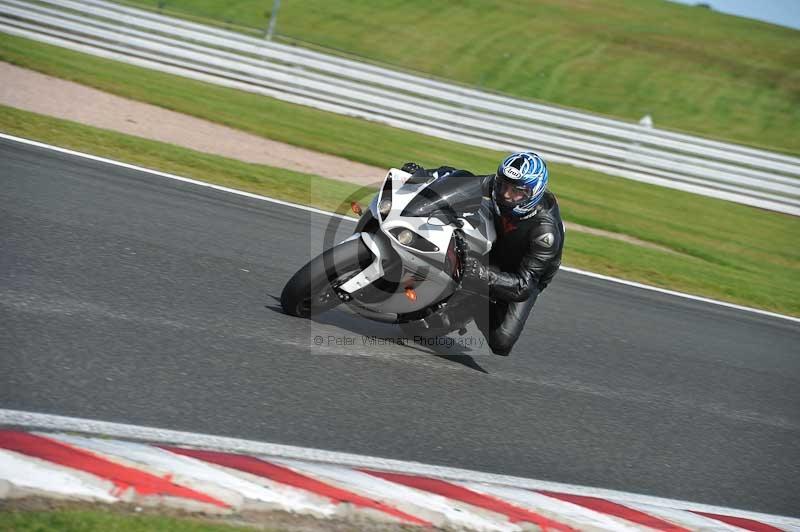 enduro digital images;event digital images;eventdigitalimages;no limits trackdays;oulton no limits trackday;oulton park cheshire;oulton trackday photographs;peter wileman photography;racing digital images;trackday digital images;trackday photos