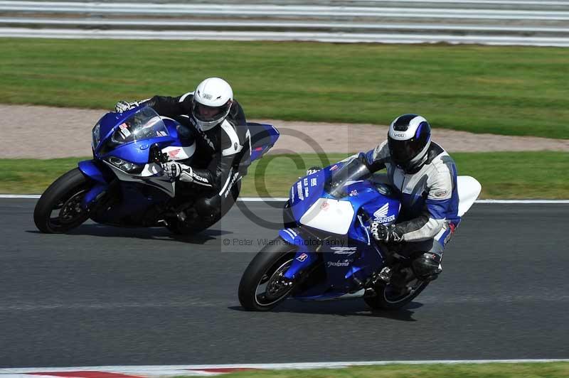 enduro digital images;event digital images;eventdigitalimages;no limits trackdays;oulton no limits trackday;oulton park cheshire;oulton trackday photographs;peter wileman photography;racing digital images;trackday digital images;trackday photos